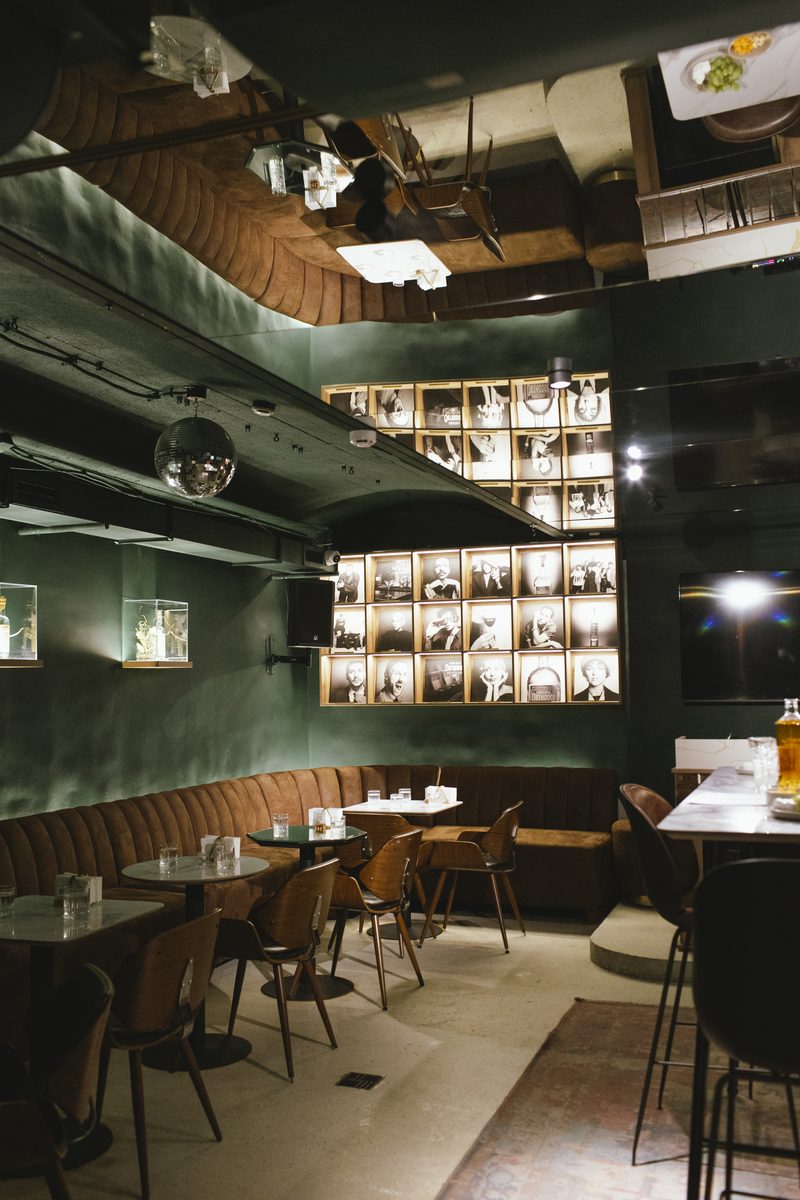 Момент со спектакля 1